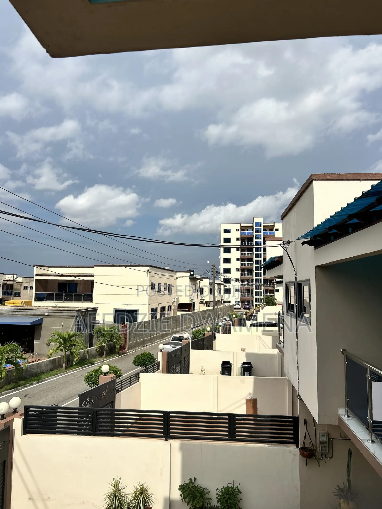 Furnished 3bdrm Duplex in Oak Valley Estate, Oyarifa Mall Area for rent