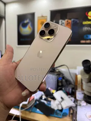 Apple iPhone 16 Pro Max 256 GB Gold