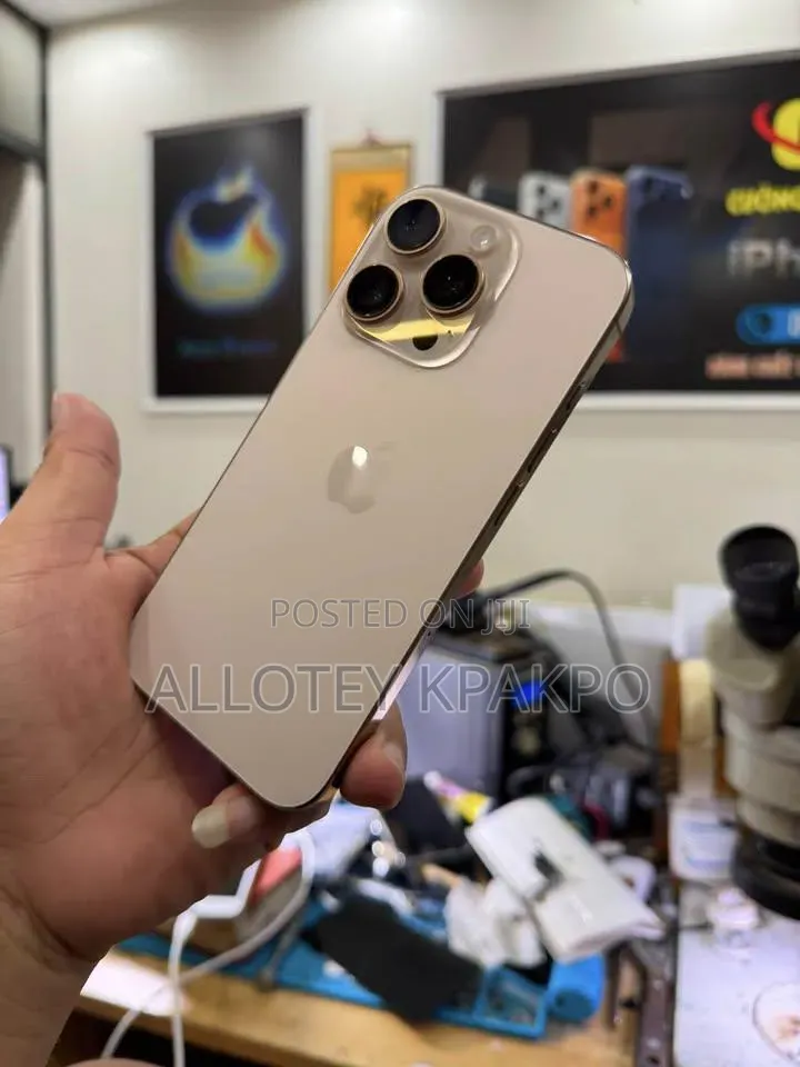 Apple iPhone 16 Pro Max 256 GB Gold