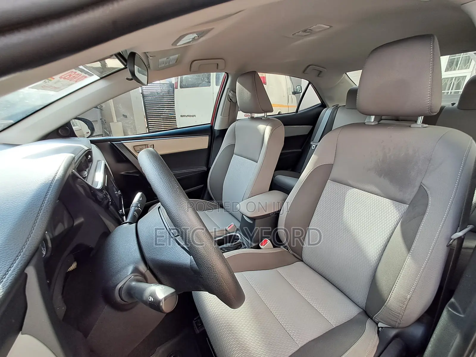 Toyota Corolla LE (1.8L 4cyl 2A) 2019 Red