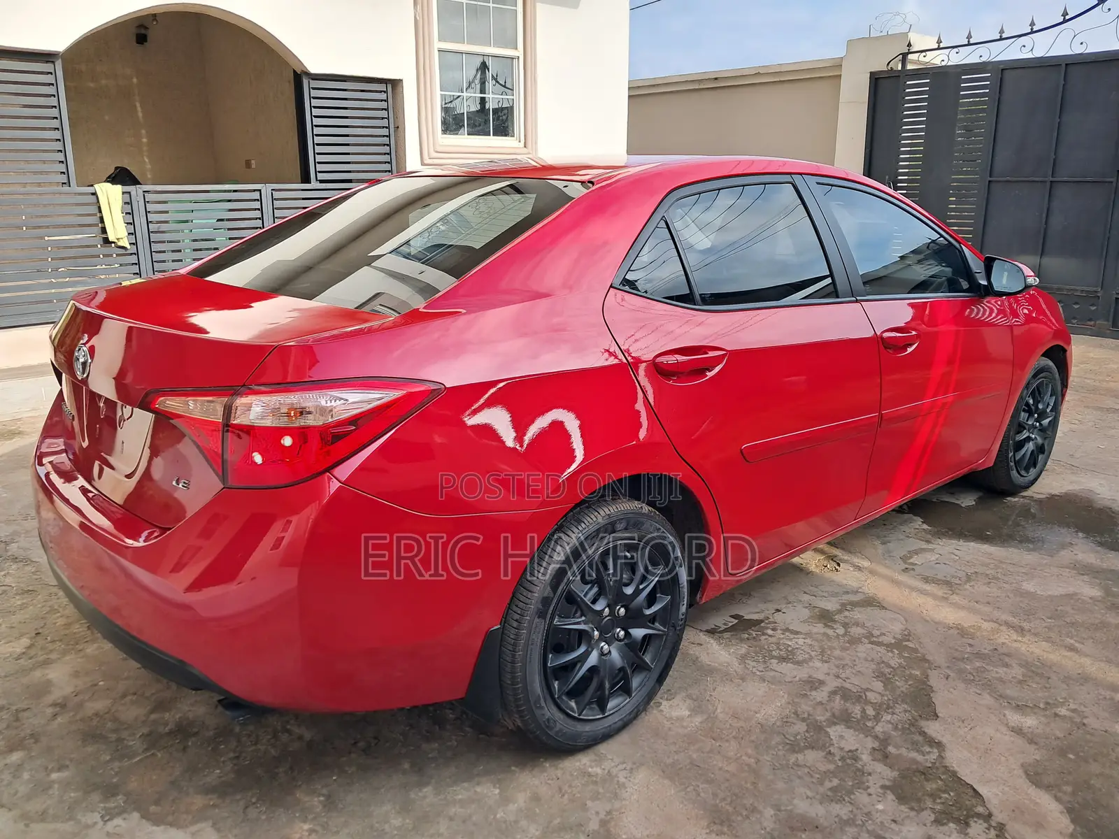 Toyota Corolla LE (1.8L 4cyl 2A) 2019 Red