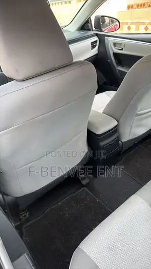 Toyota Corolla LE 4dr Sedan (1.8L 4cyl CVT) 2017 Red