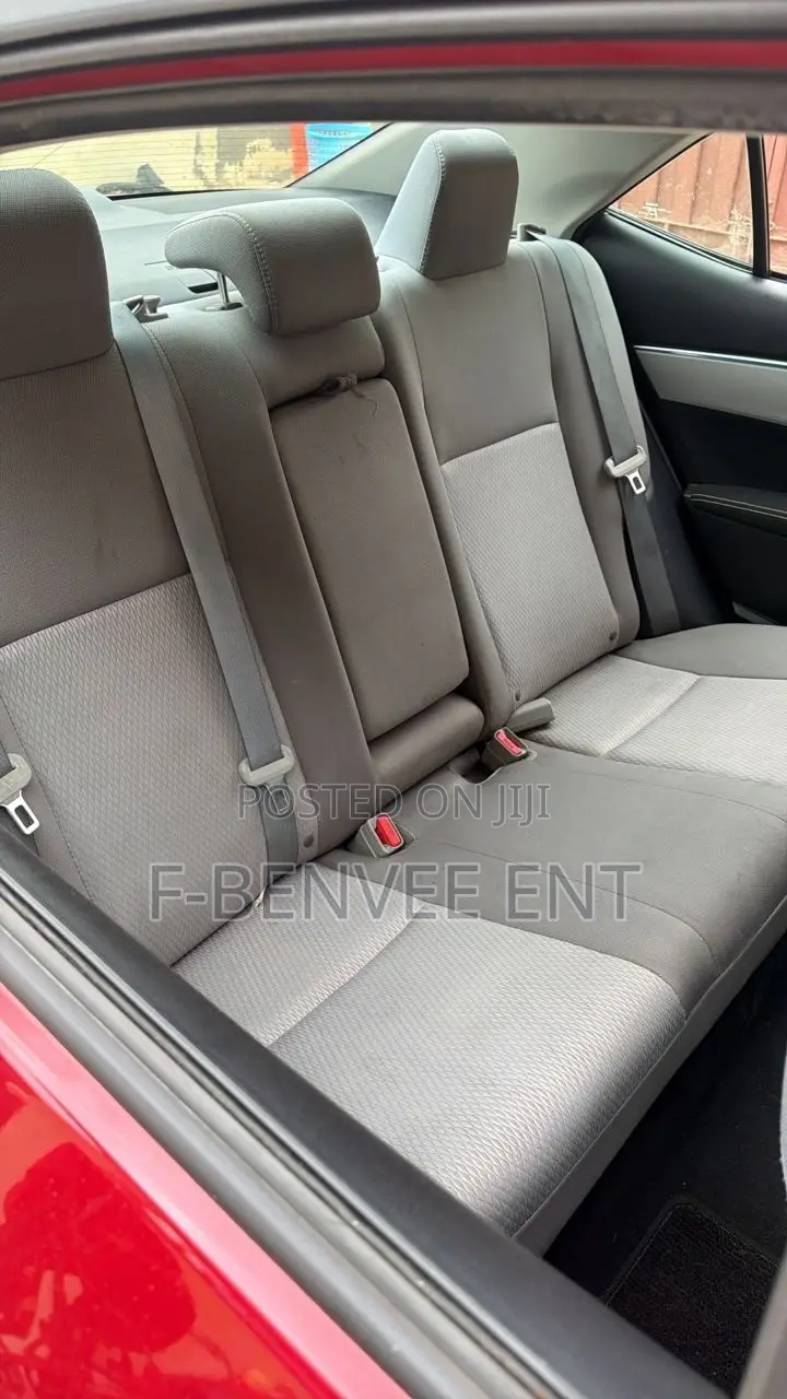 Toyota Corolla LE 4dr Sedan (1.8L 4cyl CVT) 2017 Red