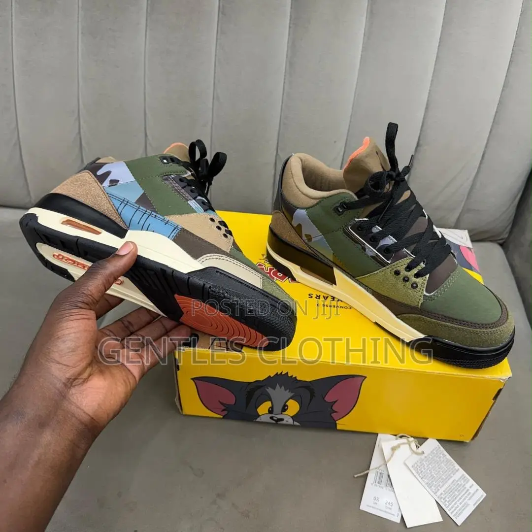 Jordan 4 Sneakers