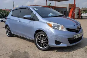Toyota Vitz 1.5 FWD 3dr 2013 Blue