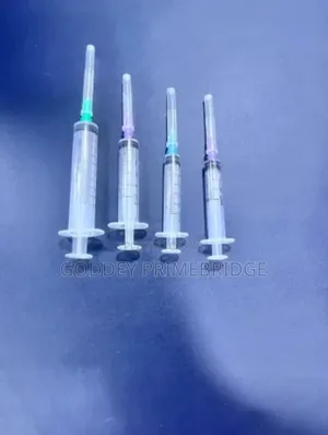 Syringe and Needles- 5ml/5cc (100pcs)