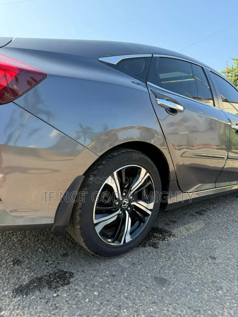 Honda Civic Touring Sedan 2019 Gray