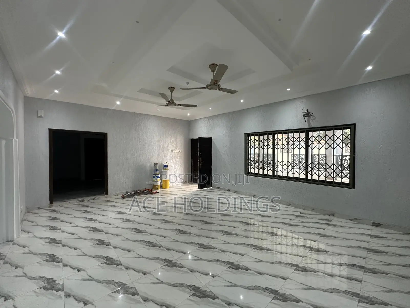 4bdrm House in School Junction for rent