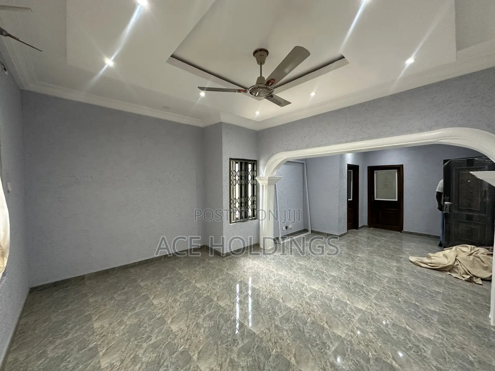 4bdrm House in School Junction for rent