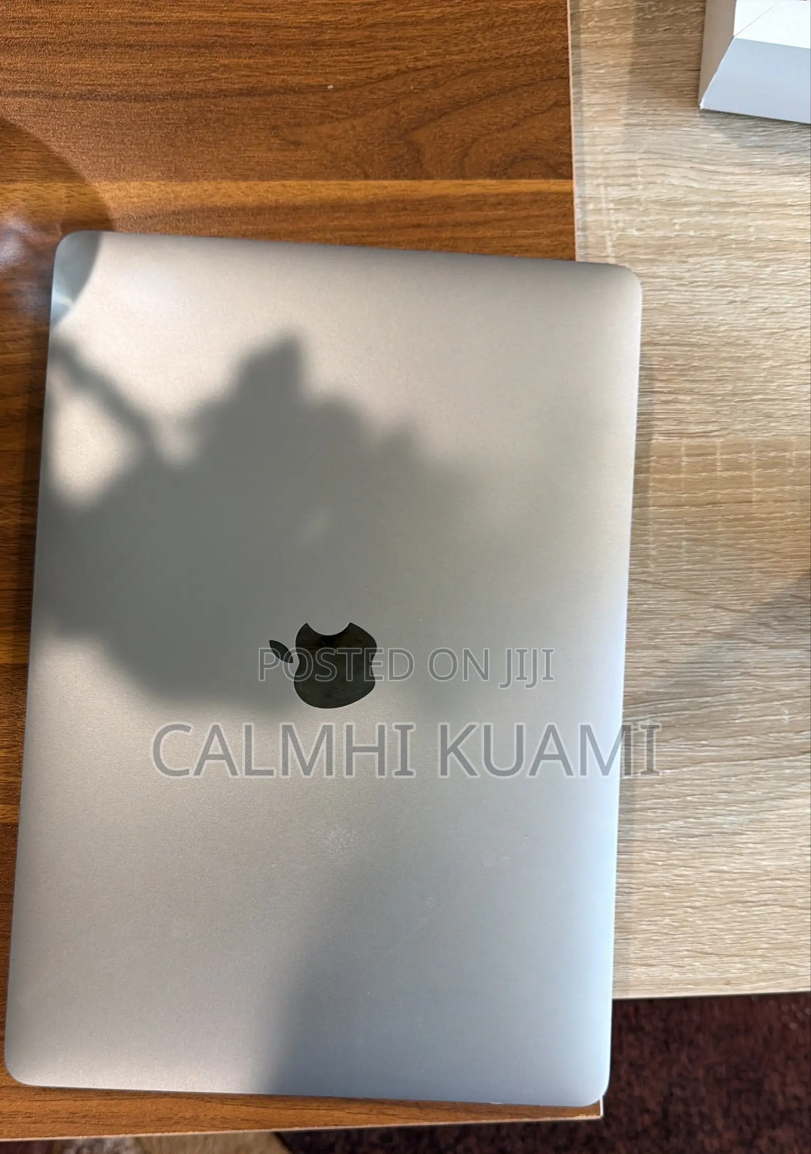 Laptop Apple MacBook Pro 2020 16GB Intel Core i5 SSD 512GB
