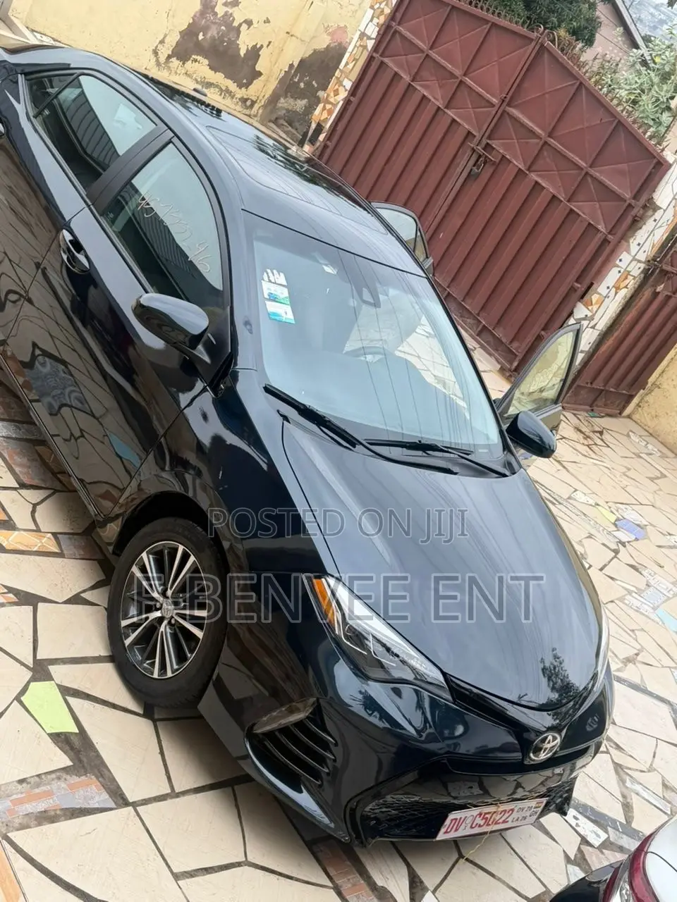 Toyota Corolla LE 4dr Sedan (1.8L 4cyl CVT) 2017 Black