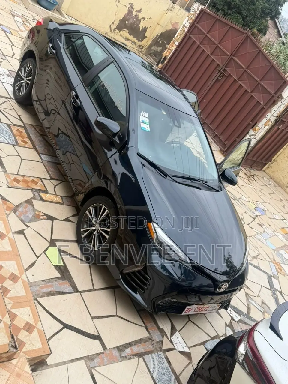 Toyota Corolla LE 4dr Sedan (1.8L 4cyl CVT) 2017 Black