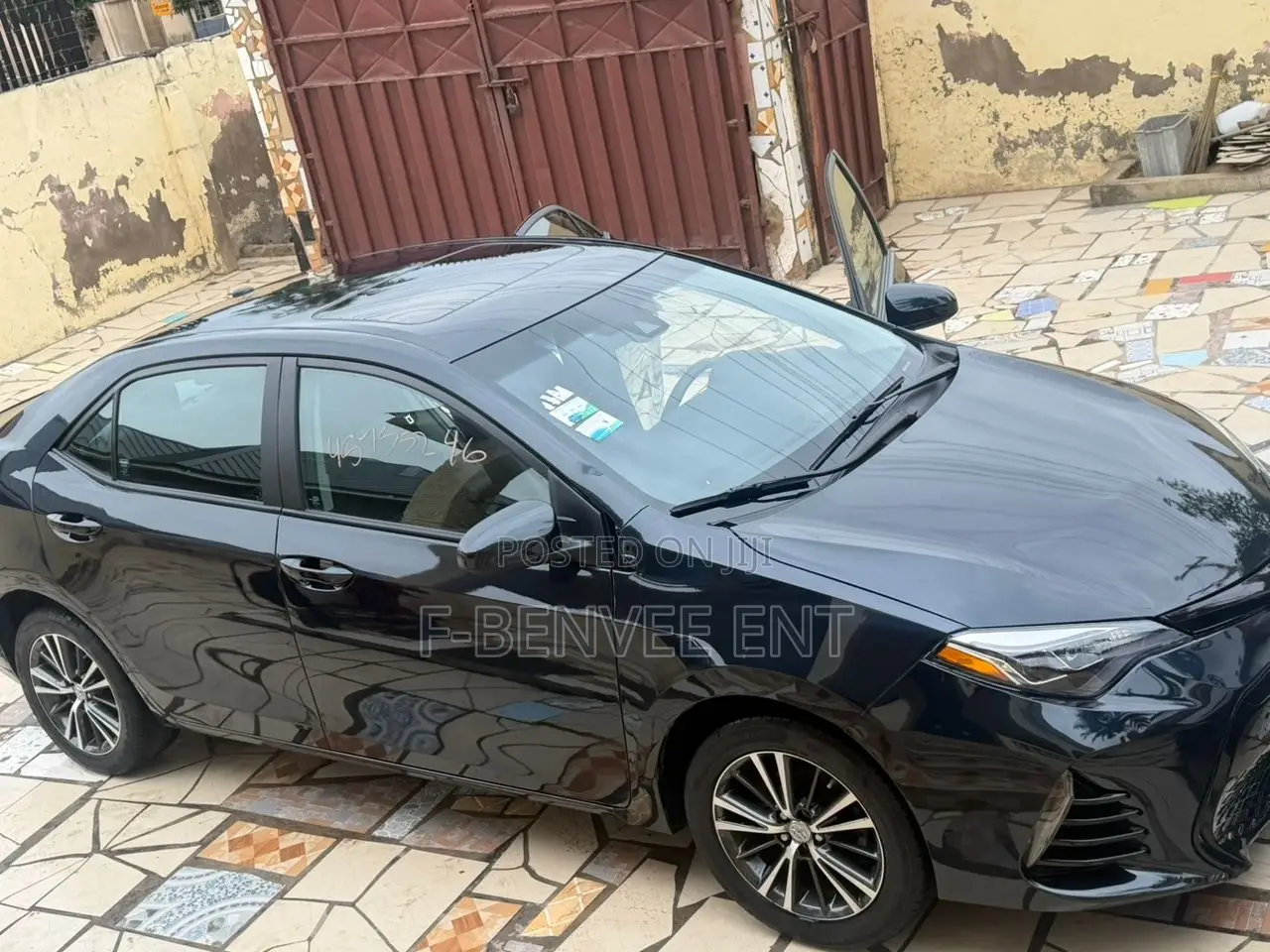 Toyota Corolla LE 4dr Sedan (1.8L 4cyl CVT) 2017 Black