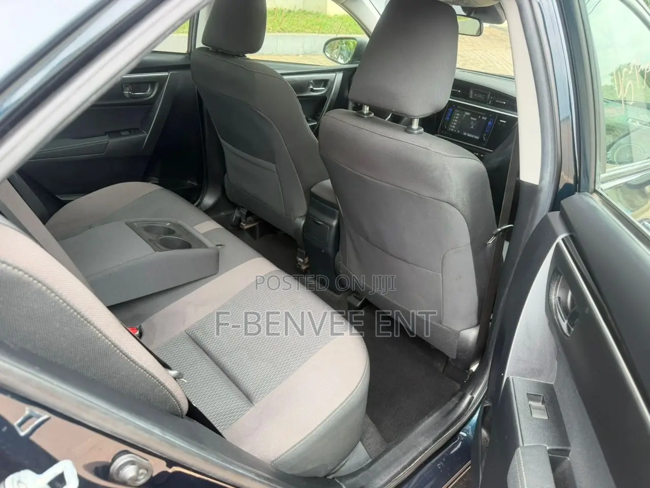Toyota Corolla LE 4dr Sedan (1.8L 4cyl CVT) 2017 Black