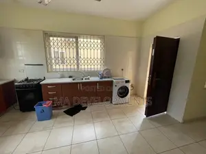 3bdrm House in Madev Realty, Achimota for rent
