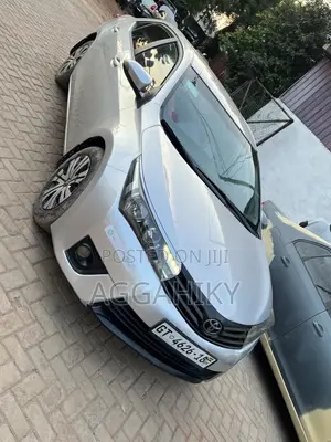Toyota Corolla L 4dr Sedan (1.8L 4cyl 4A) 2015 Silver