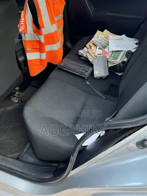 Toyota Corolla L 4dr Sedan (1.8L 4cyl 4A) 2015 Silver