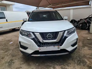 Nissan Rogue SV AWD 2018 White
