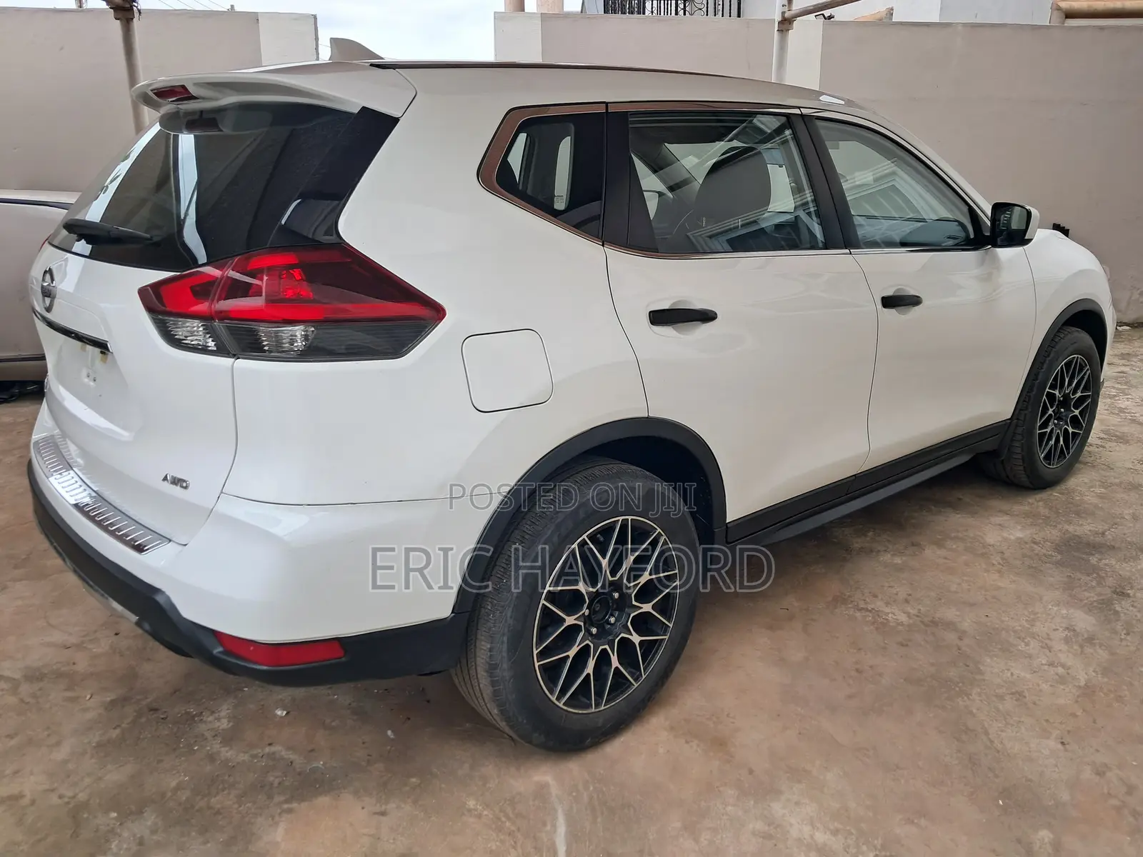 Nissan Rogue SV AWD 2018 White