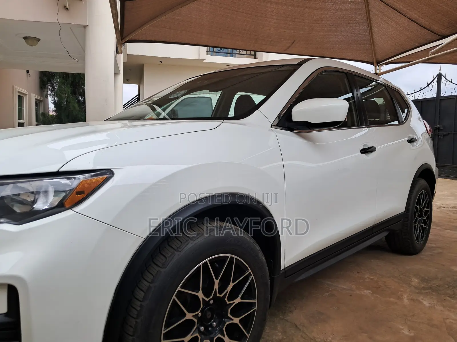Nissan Rogue SV AWD 2018 White