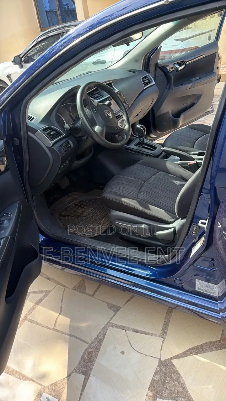 Nissan Sentra SV 2018 Blue