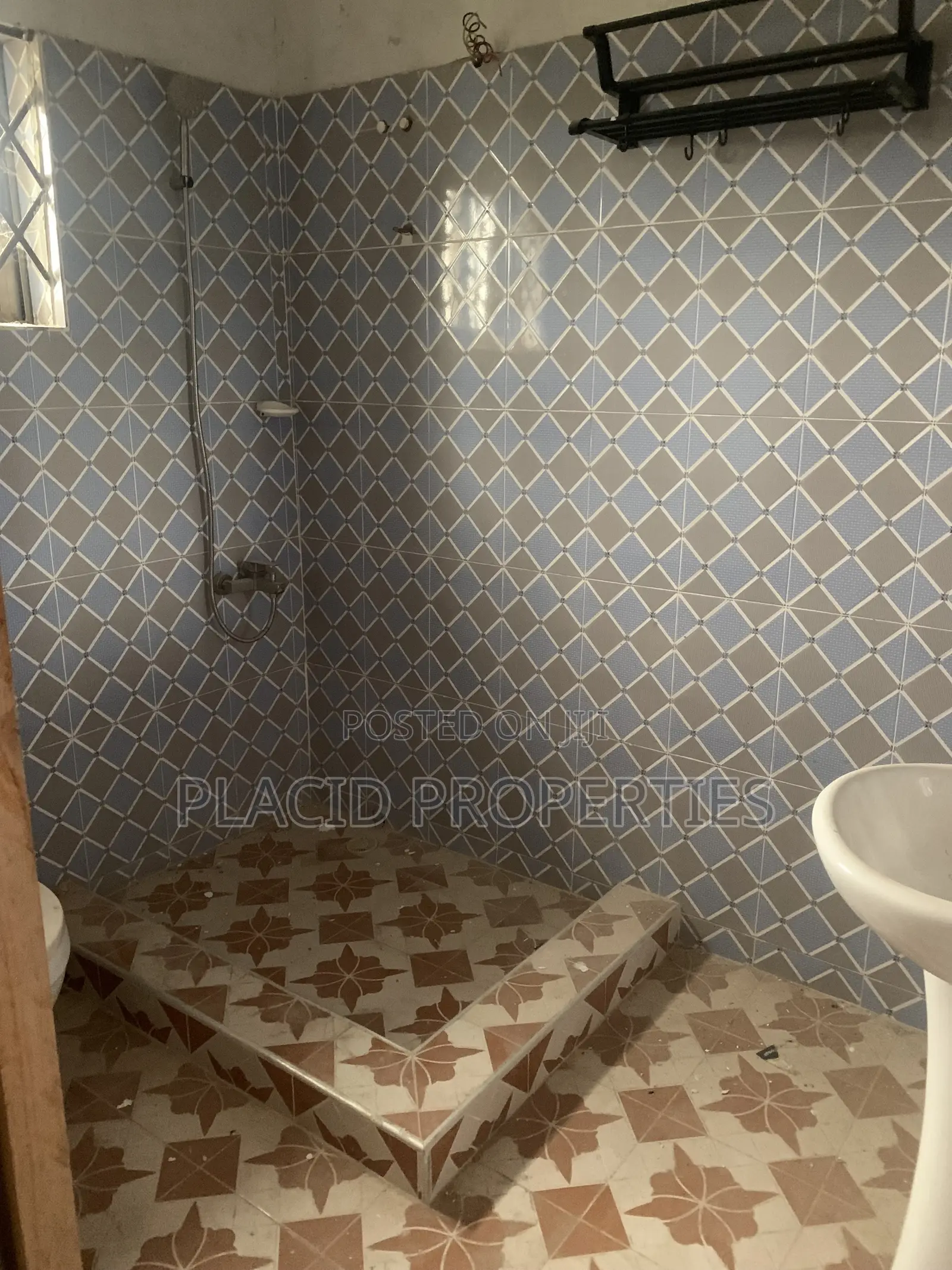 1bdrm Apartment in Atomic Down, Haatso for rent