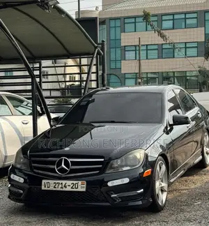 Mercedes-Benz C250 2014 Black