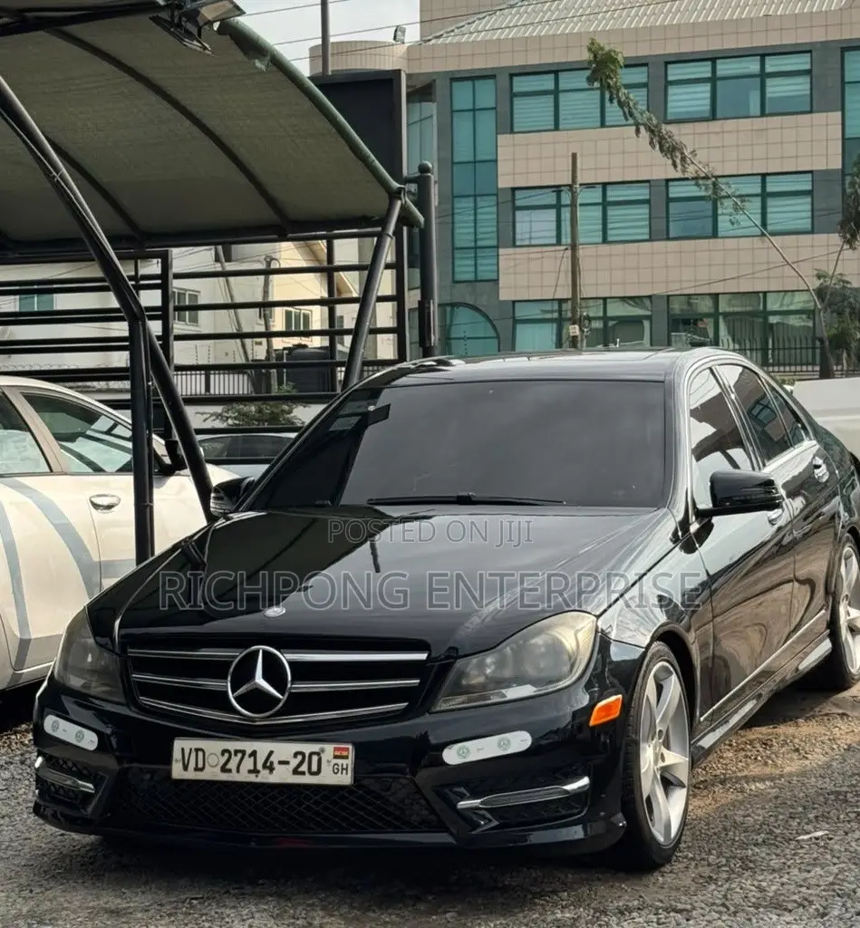 Mercedes-Benz C250 2014 Black