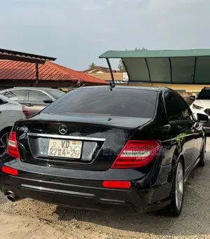Mercedes-Benz C250 2014 Black