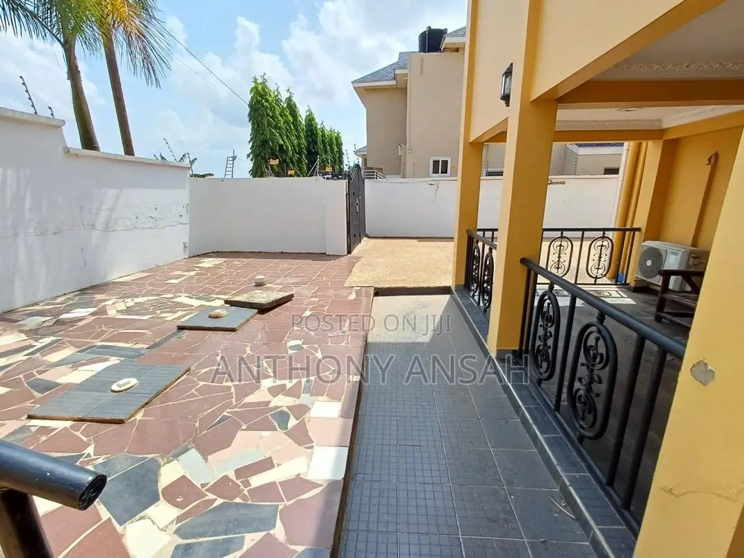 7bdrm House in Spintex for sale