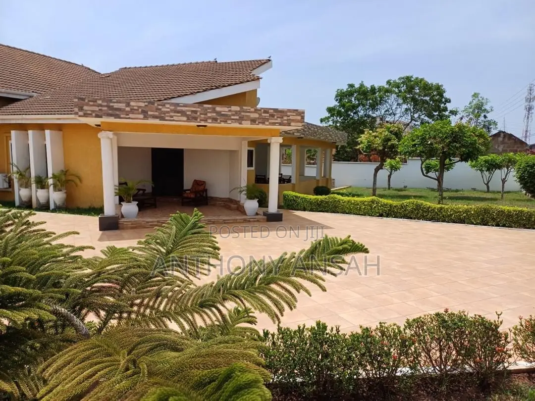 7bdrm House in Spintex for sale