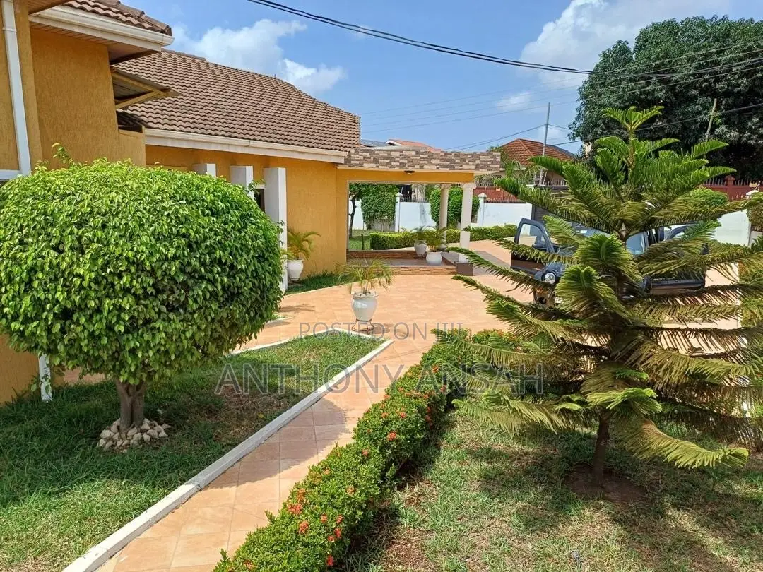 7bdrm House in Spintex for sale