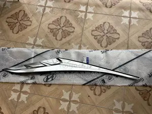 Hyundai Tucson 2021 2022 2023 2024 2025 Door Vent Molding