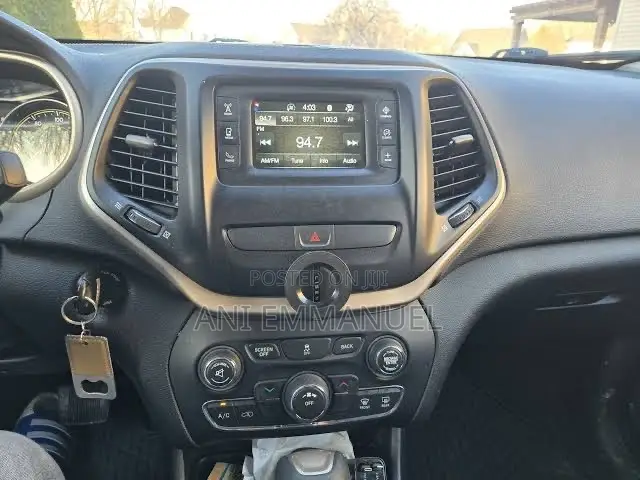 Jeep Cherokee 2014 Android