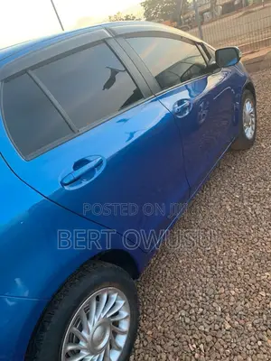 Toyota Vitz 2010 Blue