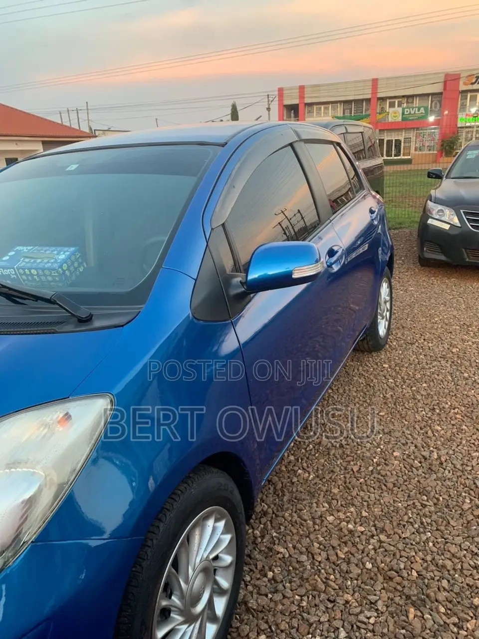 Toyota Vitz 2010 Blue
