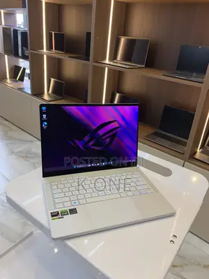Laptop Asus ROG Zephyrus G14 16GB AMD Ryzen 9 SSD 1T