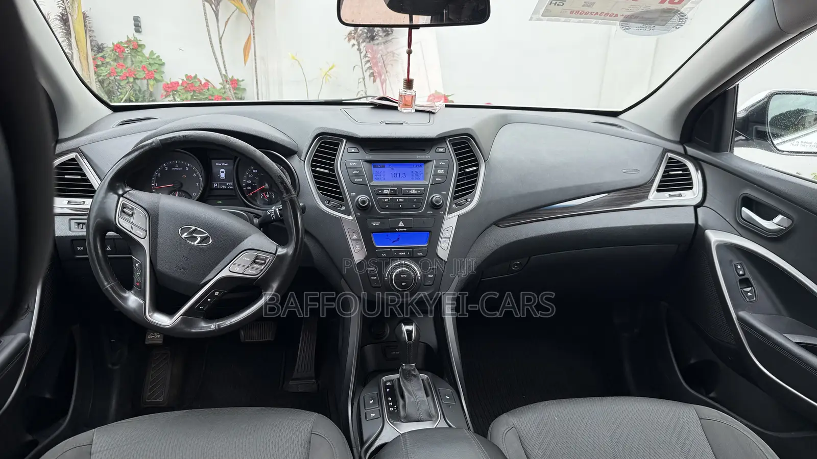 Hyundai Santa Fe 2016 White