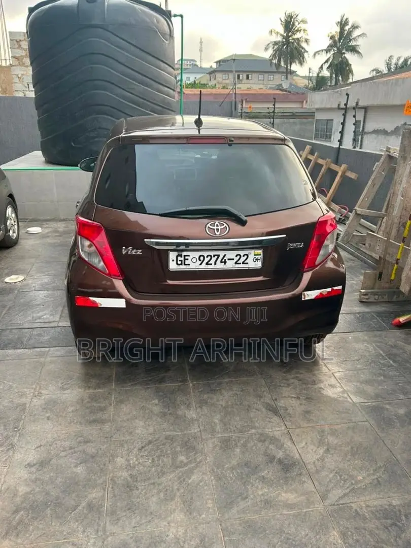 Toyota Vitz 2012 Brown