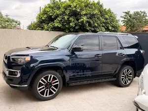 Toyota 4-Runner 2016 Blue
