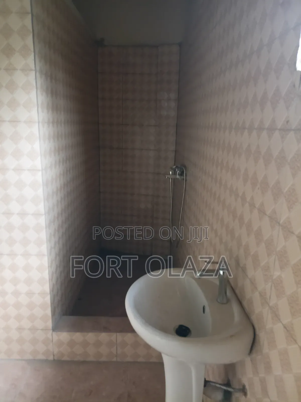 Furnished 2bdrm House in Fort-Olaza, Ga East Municipal for rent