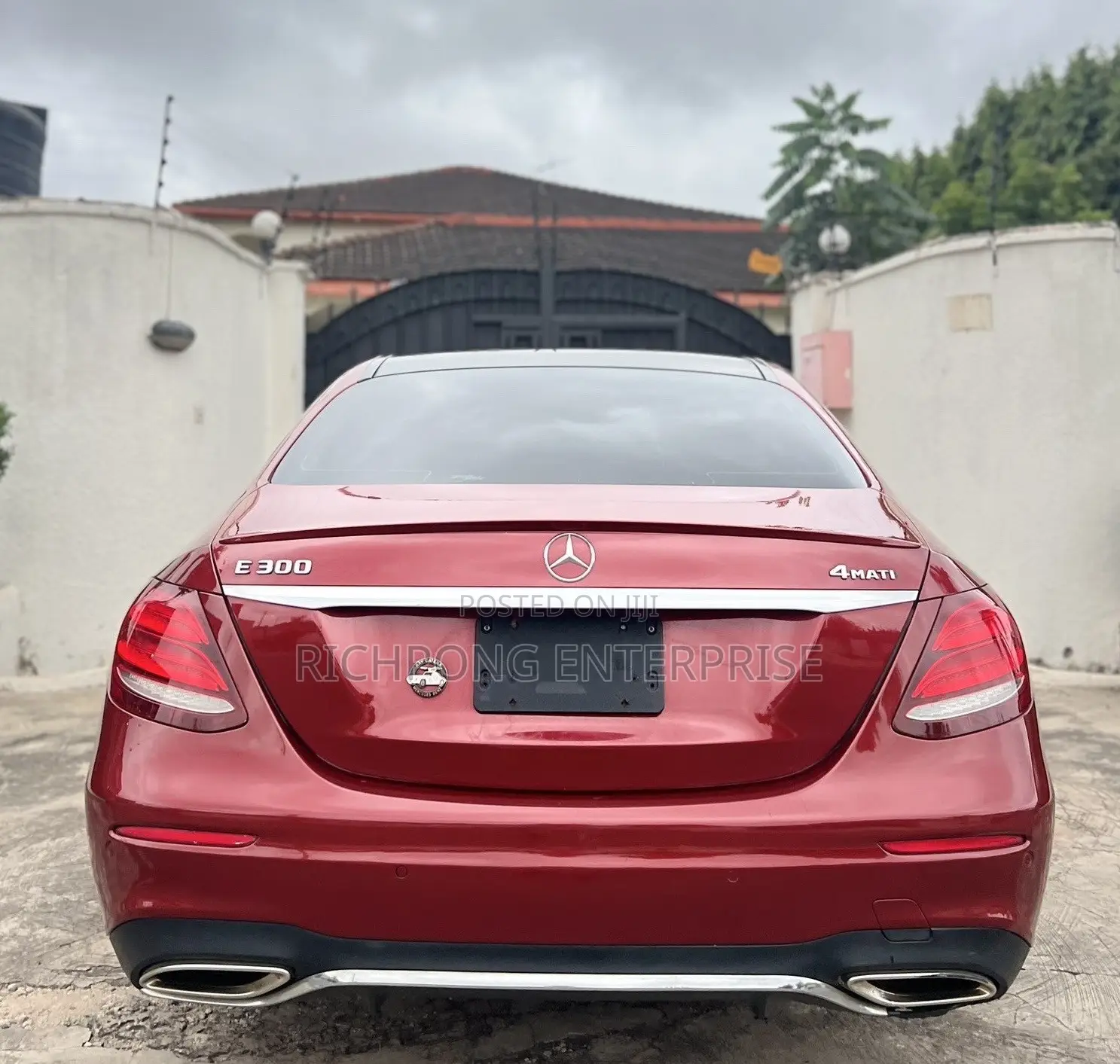 Mercedes-Benz E300 4Matic AWD Sedan (2.0L 4cyl 9A) 2017 Red