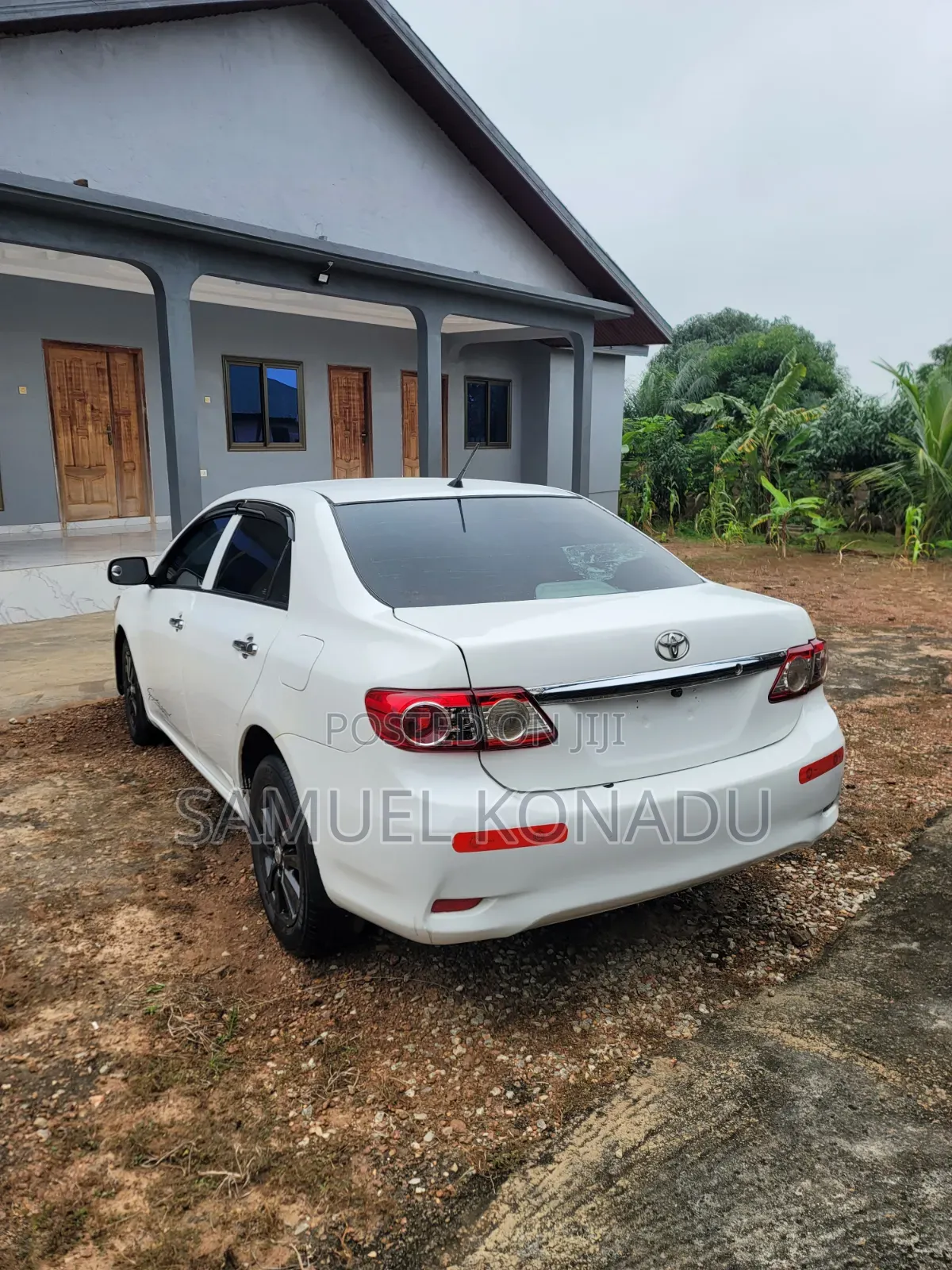 Toyota Corolla 2013 White