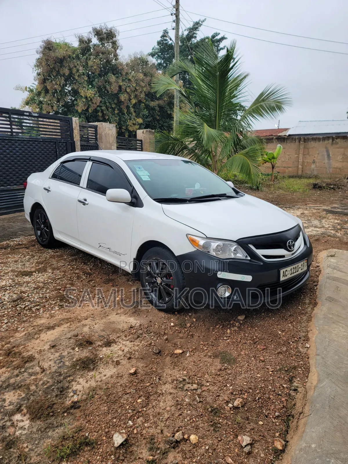 Toyota Corolla 2013 White