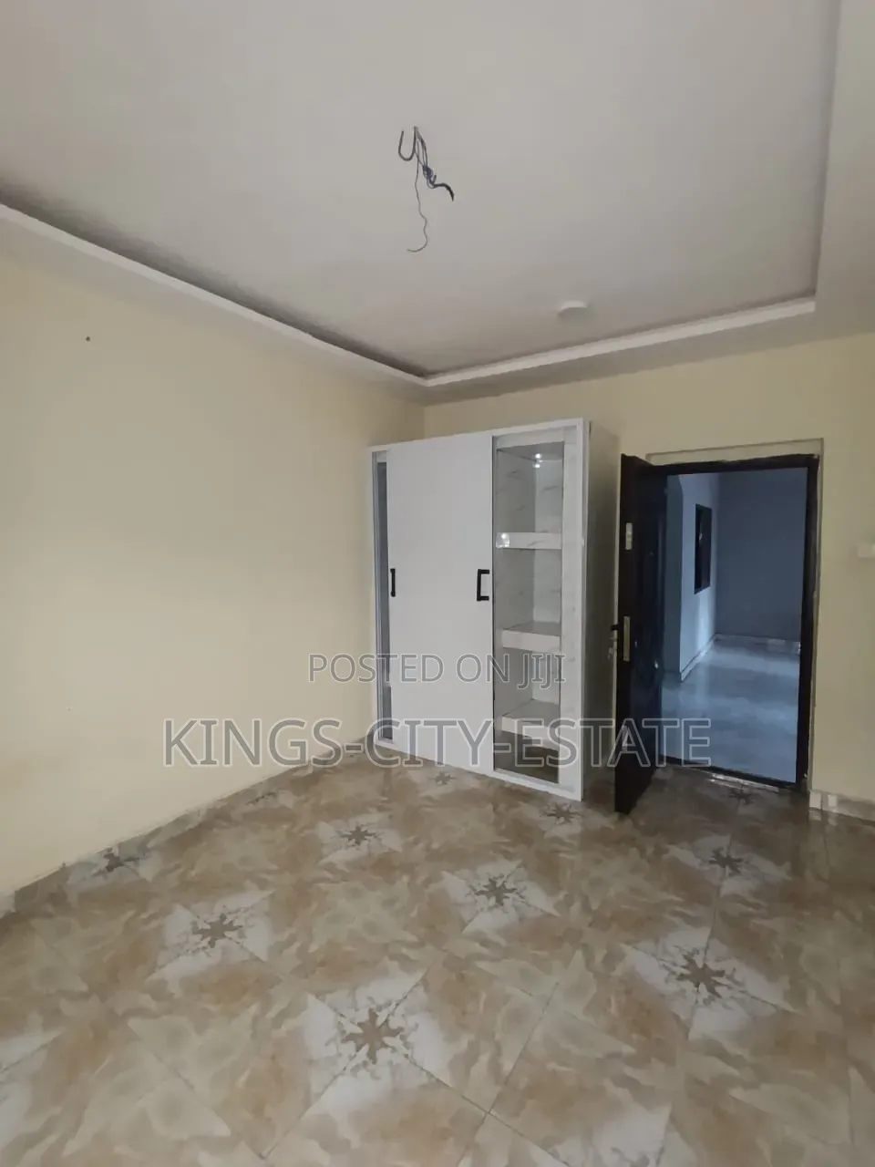3bdrm Apartment in Pokuase Rocky Down for rent