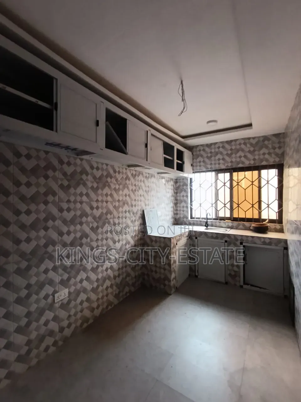3bdrm Apartment in Pokuase Rocky Down for rent