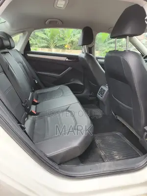 Volkswagen Passat 2013 White