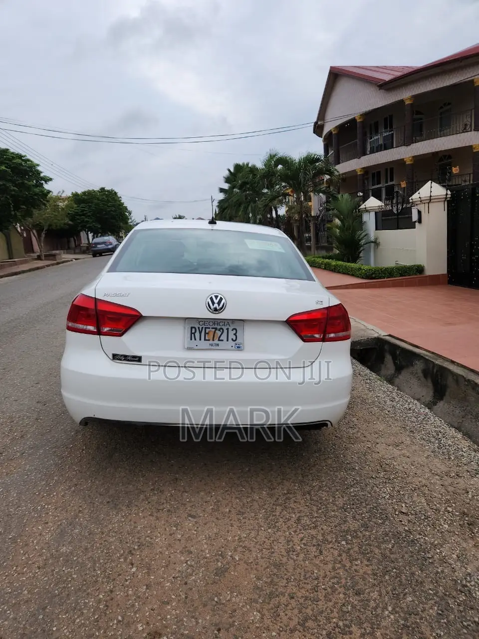 Volkswagen Passat 2013 White