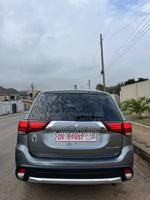 Mitsubishi Outlander ES AWC 2017 Silver