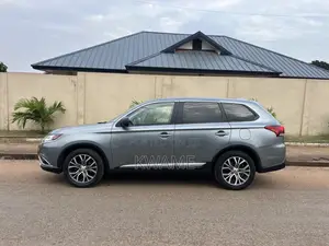 Mitsubishi Outlander ES AWC 2017 Silver